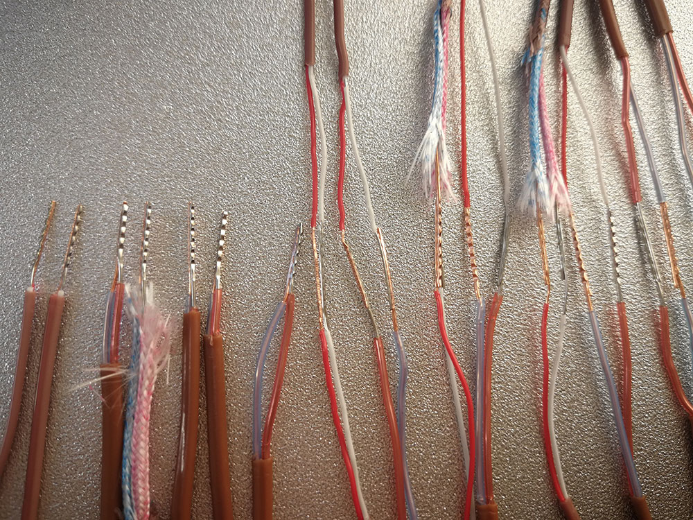 0.3mm²镍线与铜线焊接
